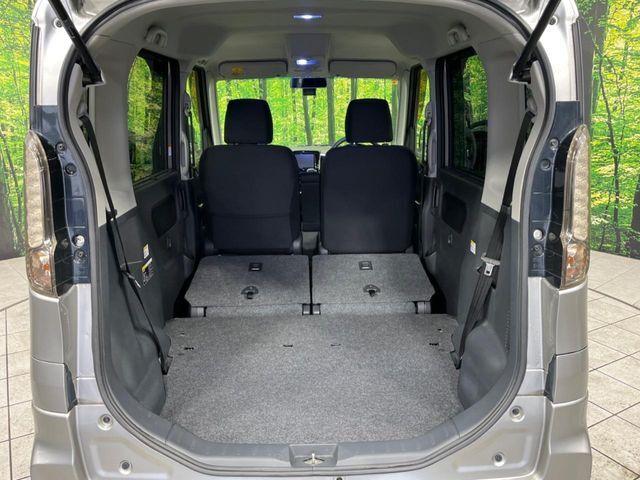 普段のお買い物や通勤、送迎等に十分な荷室スペースを確保しております。セカンドシートを倒すと、大きな荷物の積載も可能です♪