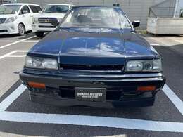 年式の古い特殊なお車になりますので現車確認可能なお客様に限らせていただきます。別場所のガレージに保管しておりますのでご来店の1日前にはご来店予約をお願いします。