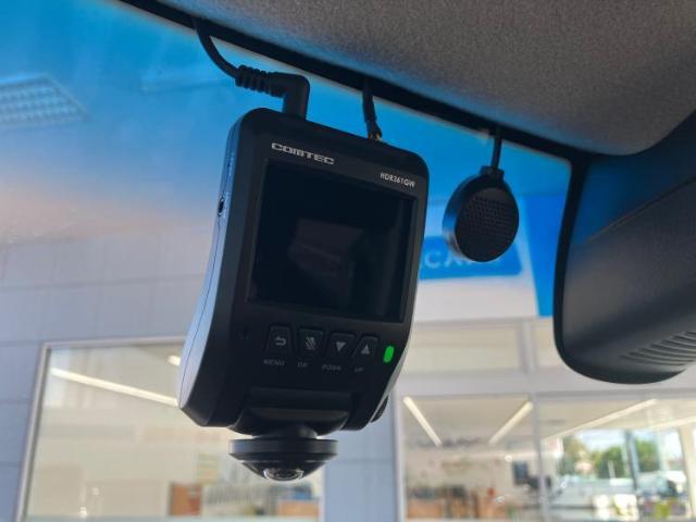 ナビ、ドラレコ、ETC、フリップダウンモニター、デジタルインナーミラーetc…後付け可能です！オプションも豊富に取り揃えておりますのでご安心ください！