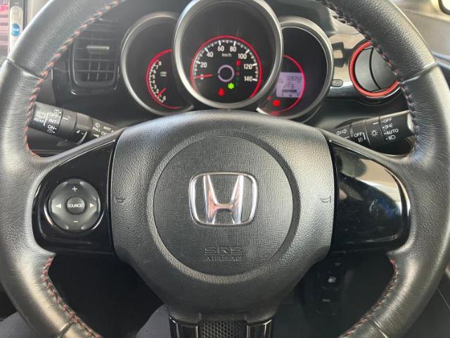 国産車から輸入車まで多様なお客様のニーズのお応えできるように、全国規模で豊富な在庫展開！車のことならWECARSへ！