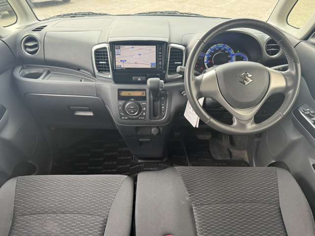 お車が決まっていないお客様でもスタッフが一緒に考えご予算やご希望に合うお車をご提案させていただきます★【女性スタッフ在中】しておりますので、女性の方おひとりでもご来店下さい♪