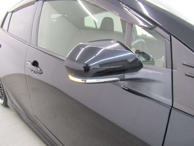 新品フルエアロ・新品19インチAW・新品タイヤ・LEDヘッドライト・LEDフォグランプ・LEDテールランプ付でエクステリアもドレスアップ済！キマってます！！