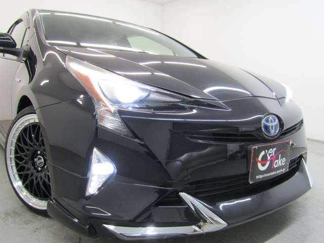 新品フルエアロ・新品19インチAW・新品タイヤ・LEDヘッドライト・LEDフォグランプ・LEDテールランプ付でエクステリアもドレスアップ済！キマってます！！