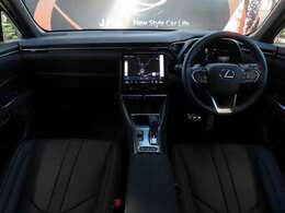 ■“マークレビンソン”プレミアムサラウンドサウンドシステム搭載車両・Quantum Logic Surround (QLS)＋圧縮音源復元テクノロジーClari-Fi クラリファイ＋バックドア22.4cmサブウーファー等（MOP価格257,400円）