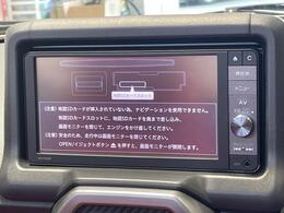 【ナビ】各種オーディオメディアをお楽しみいただけます。自分の現在地を確認できる事と目的地までのルート案内げできます。ドライバーはモニター上に映し出された地図で確認することができます。