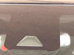 【トヨタセーフティセンス】走行中に前方の車両等を認識し、衝突しそうな時は警報とブレーキで衝突回避と被害軽減をアシスト。より安全にドライブをお楽しみいただけます。