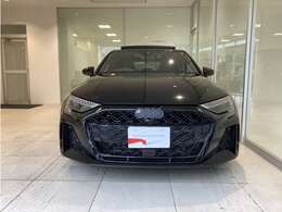 電車でお越しの場合、有楽町線、副都心線の千川駅が便利です。（4番出口を出て池袋方面にお進み下さい）