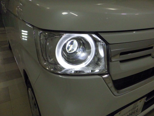 【LEDヘッドライト】LEDヘッドライトは消費電力が少ないので寿命が長いですよ！明るさも十分で、夜間走行の負担を和らげてくれます！