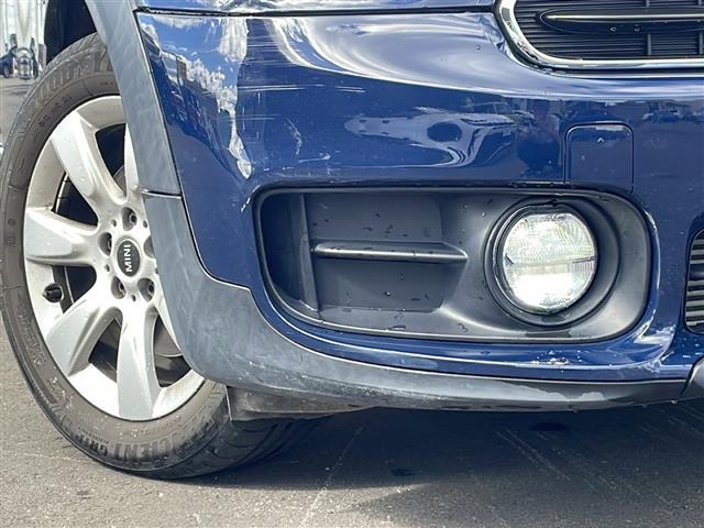 【ライト・ランプ】ワレもなく綺麗な状態なので、悪天候や夜間の走行も視界良好で安心してお乗りいただけます。ヘッドライト・ホイール・フロントガラスなど色々な部分コーティングをご用意しております！