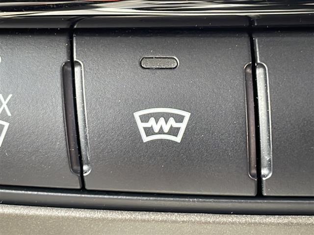 【運転席操作部】快適なドライブを楽しむための機能が装備されています！運転席から触れるので、使いやすいです！除菌プランいれていただくと、さらに清潔で安心していただけます！