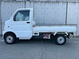 関西エリアのお客様、大阪、兵庫、京都、和歌山からのご来店を心よりお待ちしております。当店ではサービスと品質を提供し、お客様のニーズに応えます。安心してお越しください。