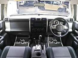 熟練の選任スタッフがインパネからフロアマットまで、丁寧に車内クリーニングを施工しております。必要な場合は各部リペアや車内消臭も施工しておりますので、安心してお買い求め頂けます。