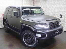 皆様にずっと安心してお乗り頂ける様に、全車両一年保証更新型プログラムに対応しております。万が一の際にはディーラー系工場をはじめ全国の提携工場で修理対応が可能です。