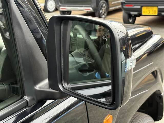 弊社では全車無修復車・保証付・メーター不正無の高品質・高年式の車を多数展示、販売しております。