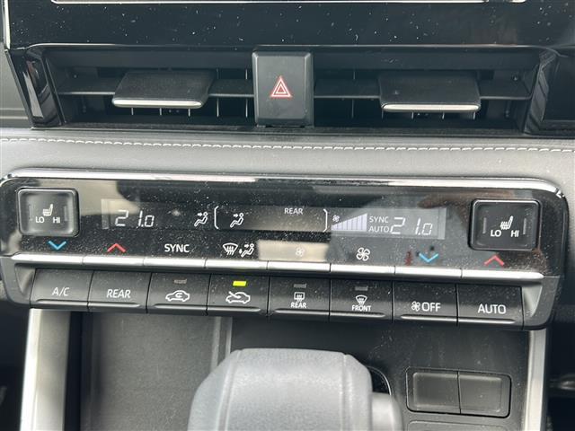 【運転席操作部】快適なドライブを楽しむための機能が装備されています！運転席から触れるので、使いやすいです！除菌プランいれていただくと、さらに清潔で安心していただけます！