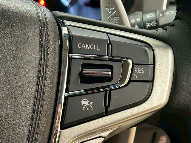 【レーダークルーズコントロール】装備で高速道路の運転も楽々です！追従型なので前の車両に合わせて速度調節ができ、渋滞などの際も楽々運転できますよ♪