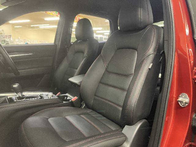 BCN両毛店は大規模『400台』の中古車を展示中！更に当社全店21店舗の総在庫台数はなんと・・10000台！ご要望のお車がお探しできる自信があります！そして取り寄せも可能ですのでまずはご来店お待ちしております！