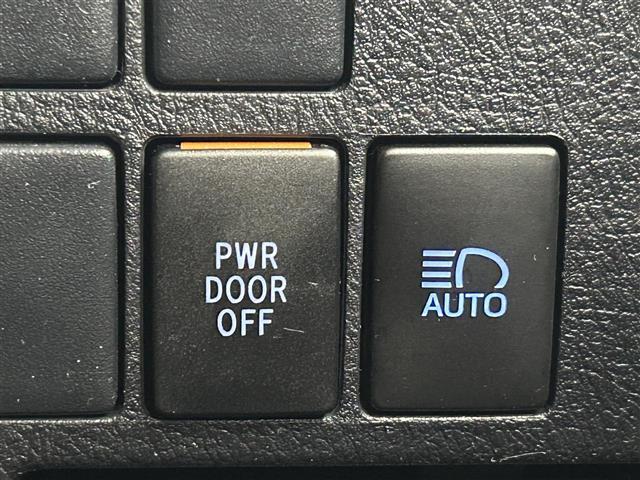【運転席操作部】快適なドライブを楽しむための機能が装備されています！運転席から触れるので、使いやすいです！除菌プランいれていただくと、さらに清潔で安心していただけます！