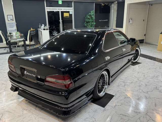 日産 ローレル 2.0 メダリストG 2001年 8.8万キロ (埼玉県