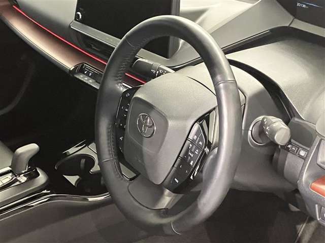 ハンドルの摩れやほつれなど、ほとんど有りません♪外装や装備も大切ですが運転で常に手にしているハンドルの状態が良いに越したことはありません！もちろんクリーニング実施済みで清潔です☆