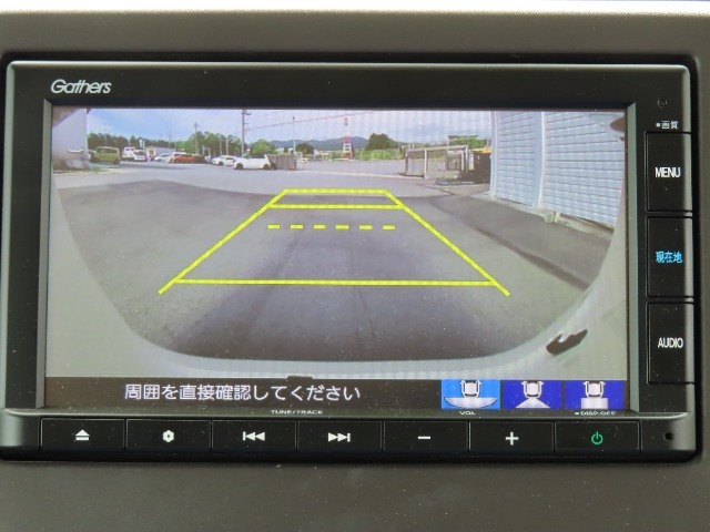 『バックカメラ搭載』　駐車時の強い味方バックカメラ搭載車です！これで駐車も楽々♪