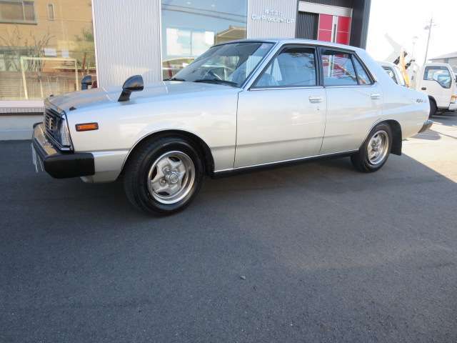日産 スカイライン 1800TI EX 取説保証書スペアキー有 1980年