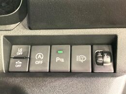 【コーナーセンサー】大きなお車を運転するのが不安な方でも、ブザーと光でお知らせ致します♪もちろん頼りきりはNGです！