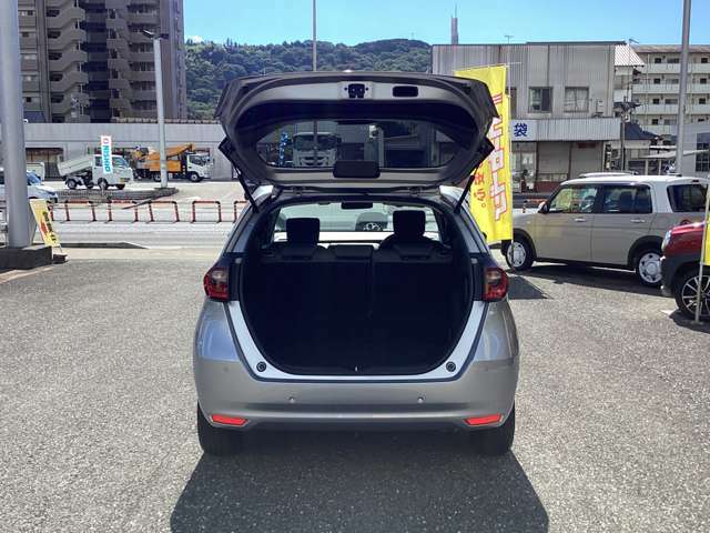 ご覧いただきましてありがとうございます。車両状態など、お気軽にお問い合わせください。フリーダイヤル　0120-852-167　《カーセブン高須店》までお電話を！