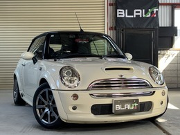 4人乗りのオープンカーでこれからの季節を満喫しませんか？