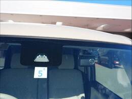 コンパクトカーやSUV・4WD・ミニバンなど最新モデルの登録済未使用車が100台展示。あの車、あの色を見たい！気になる車をここで見比べて・乗って楽しいお車選びをしましょう！