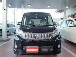 軽自動車専門店です。高年式、低走行、ワンオーナー車勢揃い！プロの大量一括仕入でコストダウンし、低価格を実現！！　まかせて安心。保険は損保ジャパン代理店。自社整備工場は近畿運輸局指定民間車検工場！！