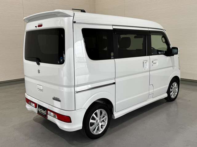 自社工場完備！　軽自動車なら翌日納車も可能！？乗用車なら最短1週間でどうぞ！！