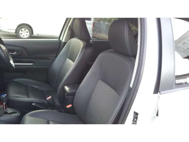 全車専門スタッフによる内装クリーニング、外装磨きを実施しており、見えない細かい部分まで気を使っております。是非、一度お客様自身の目で確かめて頂けたらと思います。