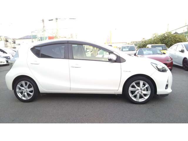 ☆当社、自社工場ありますので、納車後も継続車検・修理時には無料で代車の貸し出しも行っております！オイル交換などの作業もリフトを使ってクイックメンテナンスOK☆