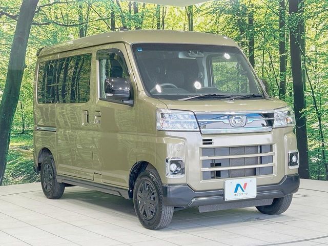 大好評のボディコーティング「弾スプラッシュコート」もご納車までに施工可能。通常のガラスコートと異なる、耐久年数6年の無機質ガラスコーティングが、ボディをキレイな状態に保ってくれます。