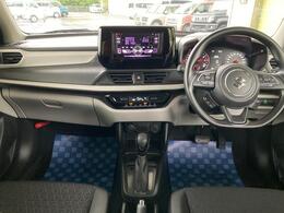 インパネ回りです。シンプルなデザインで操作しやすいです。