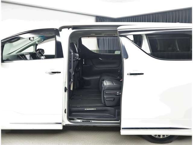 埼玉トヨペットならではのラインナップ！ディーラー下取り車、　トヨタの車種がメインのお買い得車両を厳選しております！詳細はお気軽にスタッフまでお問い合わせください。