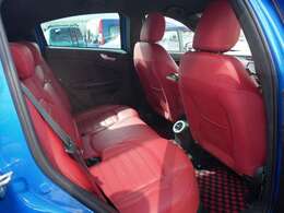 車両ご購入と合わせてボディコーティング、ウィンドウフィルムやラッピング、社外パーツ・アクセサリー類の取付等もお気軽にご相談下さい。