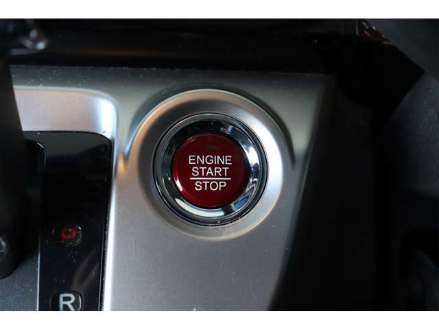 エンジンはボタン1つで簡単に操作できます！