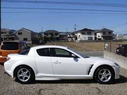 提携整備工場もあり、安心してご購入いただけます。車検・オイル交換・修理・鈑金塗装等しっかりと対応致します。金額に関しては、相見積もりOKですのでお気軽にご相談ください。