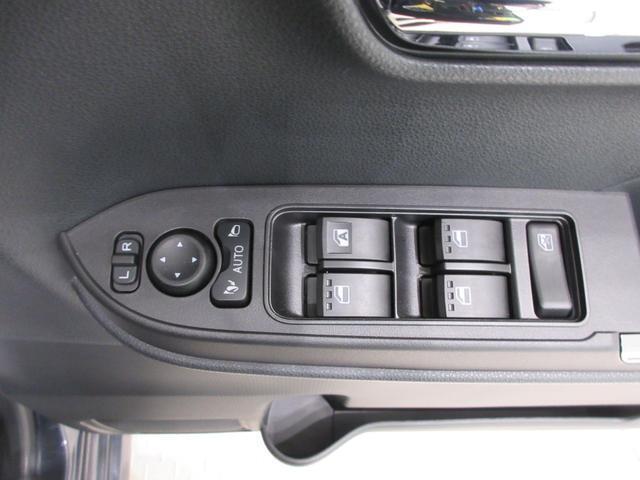 中古車は一物一価、同じようなお車でも、整備状況、外内装の状態など様々です。