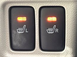 【シートヒーター】寒い日に重宝するシートヒーター！エアコンより早く温まってくれるので寒がりの人も安心ですね♪エアコンの温風は乾燥するから苦手、という方にもをおすすめです。