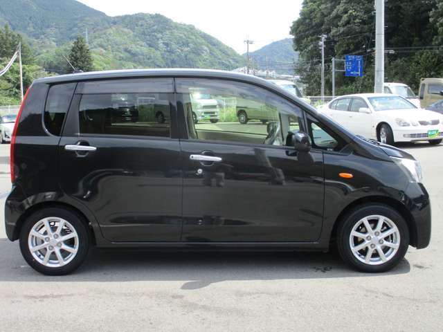 （株）あっぷる関西は業界経験者多数在籍！！新車ディーラー営業・大手中古車ディーラー営業・新車ディーラー整備士など、豊富な知識と経験をお客様の車選びや納車後のサポートをお手伝いさせて頂きます。