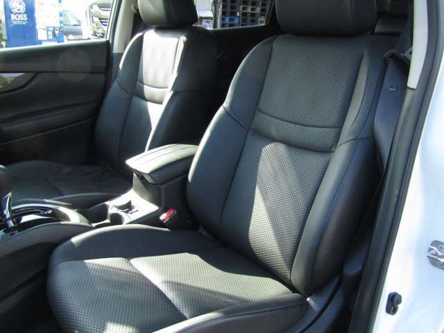 お支払い方法はオートローンまたはクレジットカード払い対応●買取り、下取り強化キャンペーン中●当社買取りスタッフにより高額査定致します●お気軽にお申し付け下さい●出張買取りもお気軽にご相談下さい●