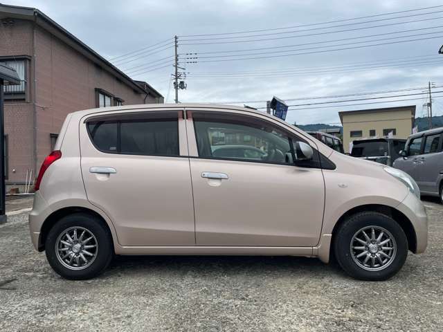 当店は軽自動車専門店です。専門店だからこそ、「良質」な軽自動車を豊富に取り揃えています。