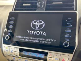【メーカー純正ナビ】インテリアに溶け込むスタイリッシュな「専用設計」メーカーナビを装備♪視認性や操作性など基本性能にも優れ、より上質なカーライフをお楽しみいただけます。