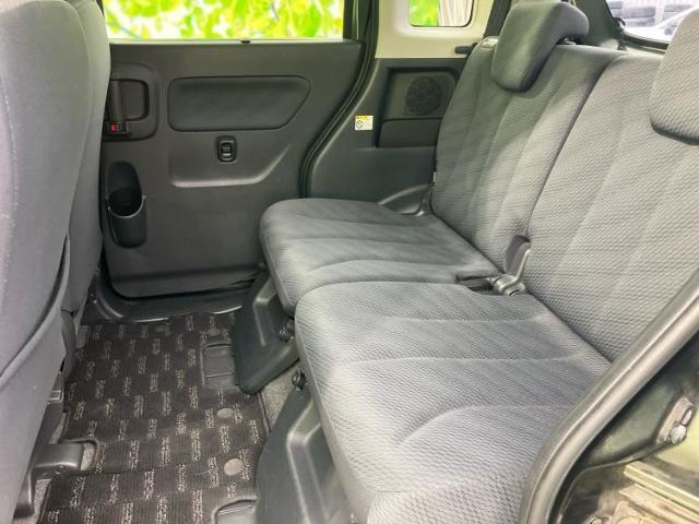 WECARSでは各商談席に大型モニターをご用意しております！見やすい大画面でゆったりと全国の在庫をご覧いただけます！是非ご来店お待ちしております！