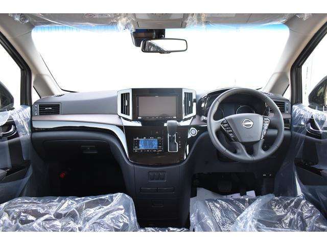 全方位で視界が広い、気持ちがよくて運転がしやすいインテリア