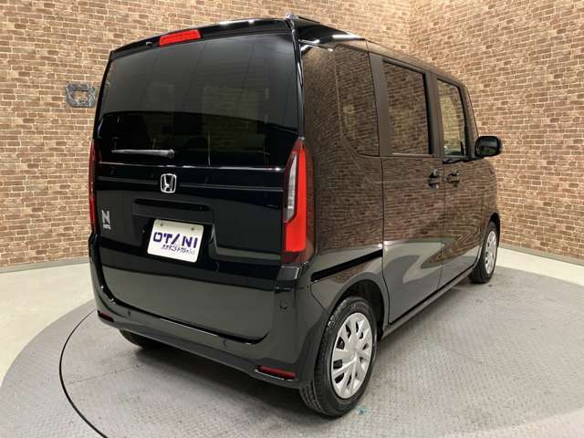 ■親切・丁寧な接客をお約束■　初めてお車のご購入を検討されている方や、お車についてあまり詳しくない方にも分かりやすい接客を心掛けております。女性営業スタッフも在籍！購入に不安がある女性の方もぜひ♪