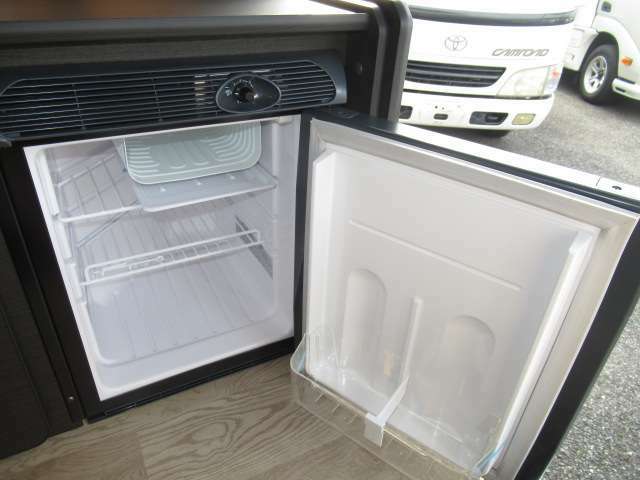DC冷蔵庫も装備しております！
